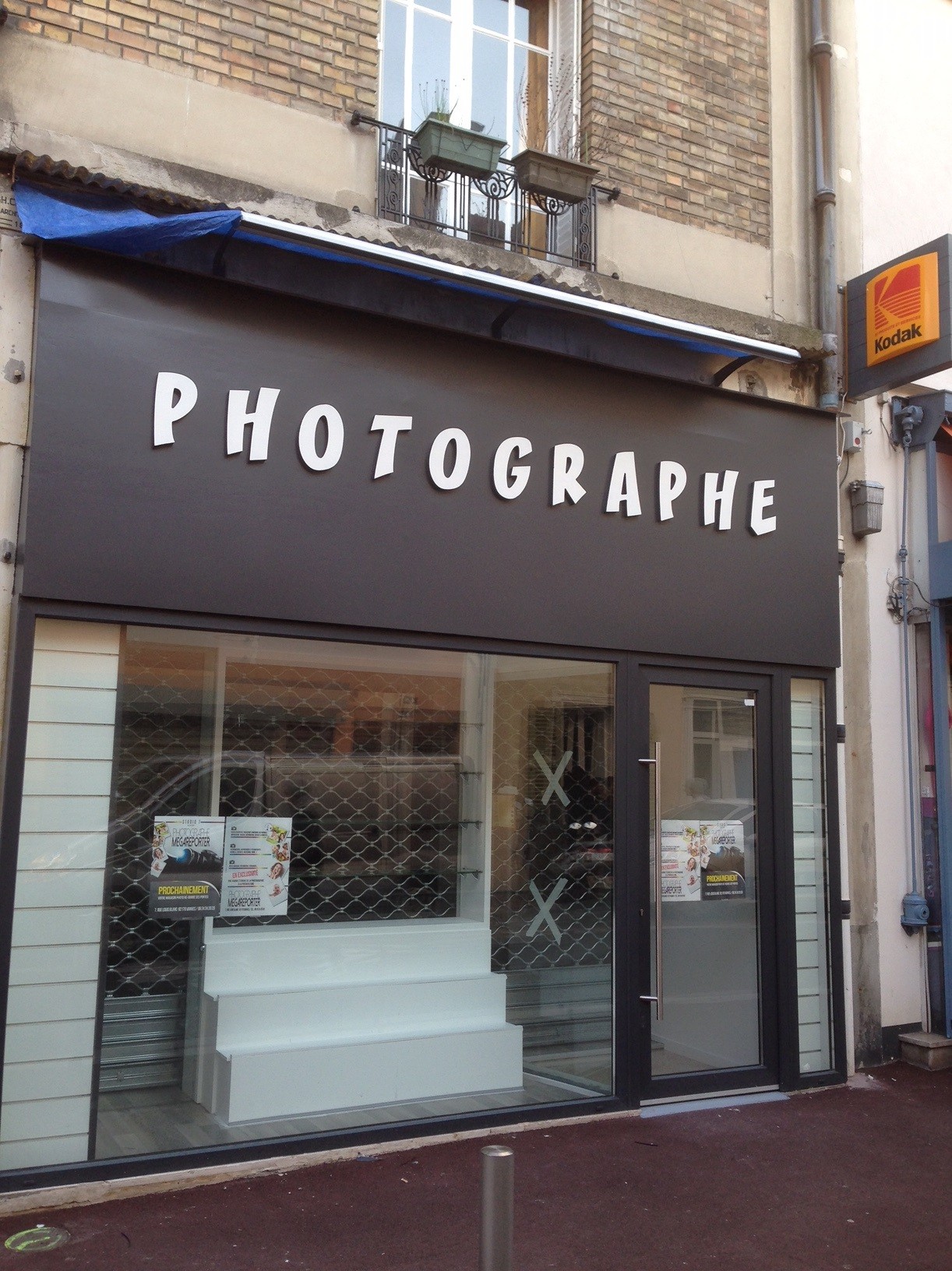 Lettre découpée photographe