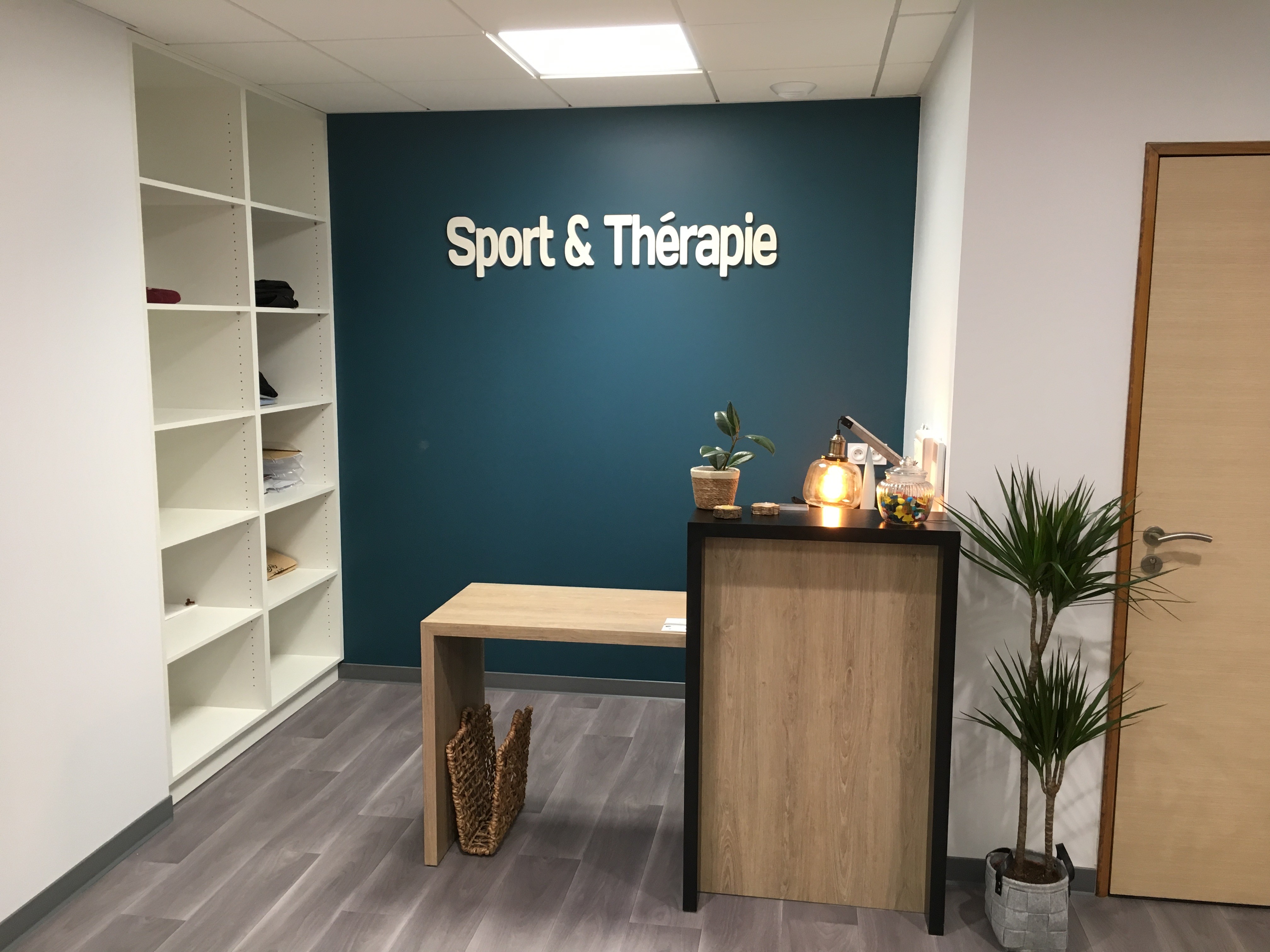 Lettre découpée sport therapy