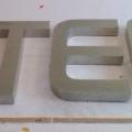 Lettre en relief stem