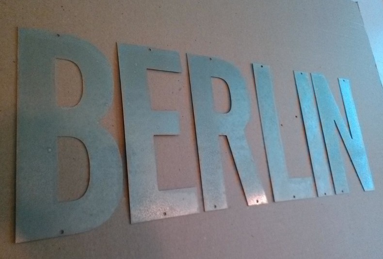 Lettre en zinc BERLIN