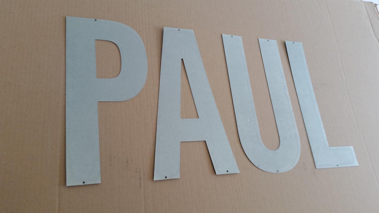 Lettre en zinc PAUL