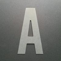 Lettre en zinc alternate gothic