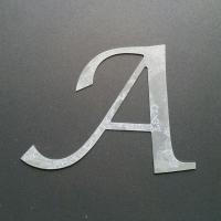 Lettre en zinc lucida calligraphy