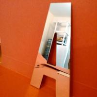 Lettre miroir alternate gothic 5