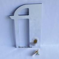 Lettre miroir decorative murale betty