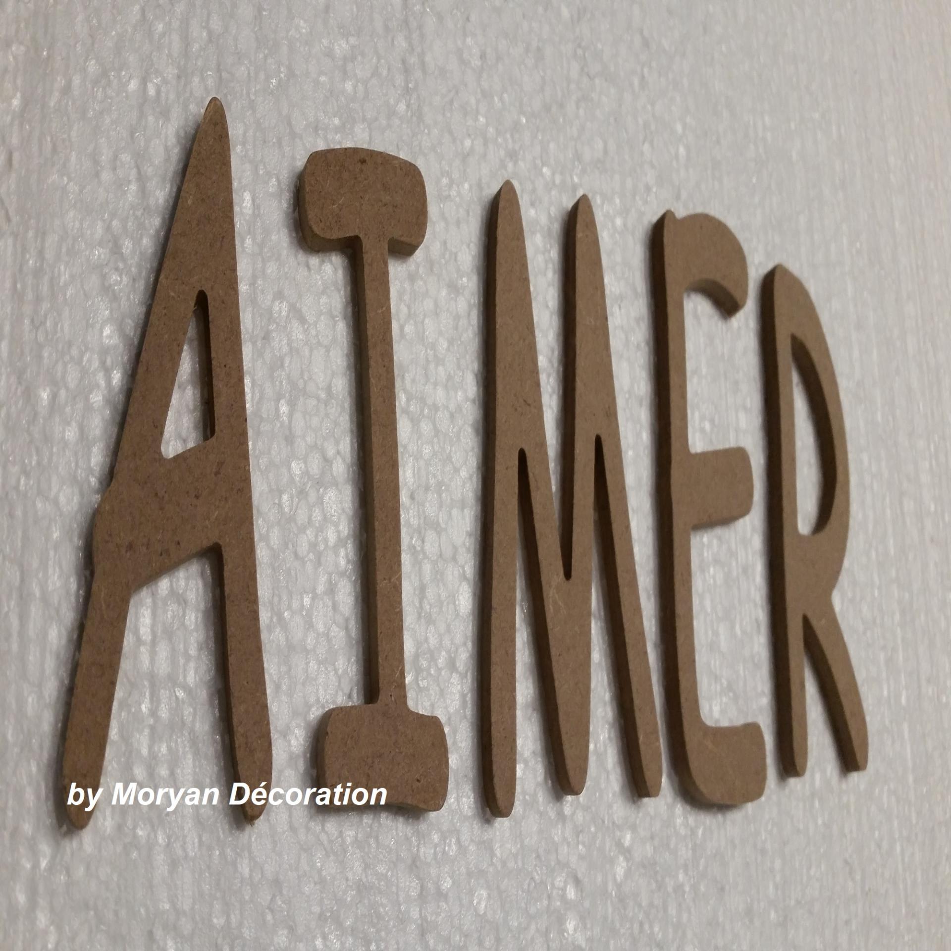 Lettre murale aimer 40 cm