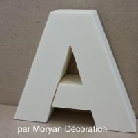 Lettre polystyrene decorative murale arial black
