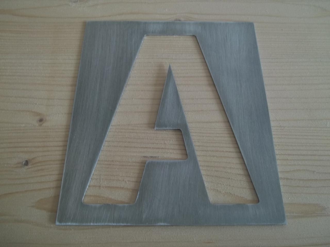 pochoir lettre en metal alphabet et chiffre GUNPLAY